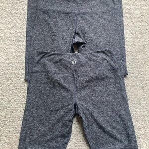 Scorpio Sol Gray Leggings with Heathered Texture 2 pairs